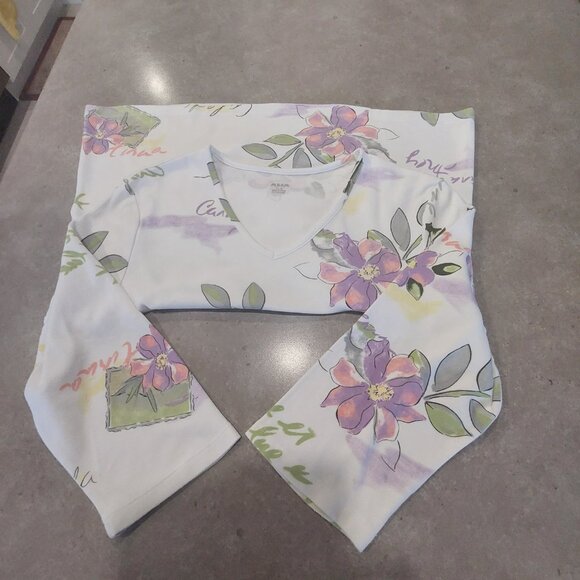 ALIA PETITE White/Purple/Green Floral Design Top w/French Wording - Large - Picture 8 of 11